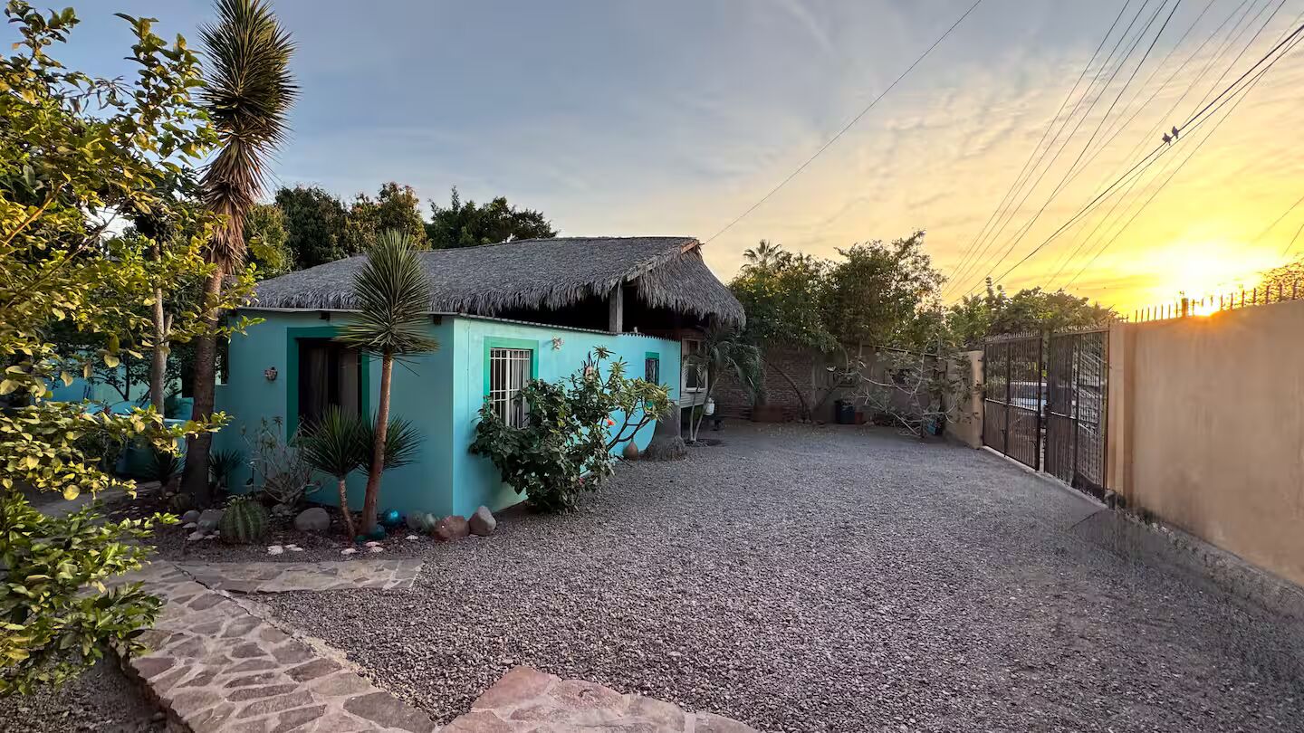 Exterior Casa del Pueblo Loreto Mexico