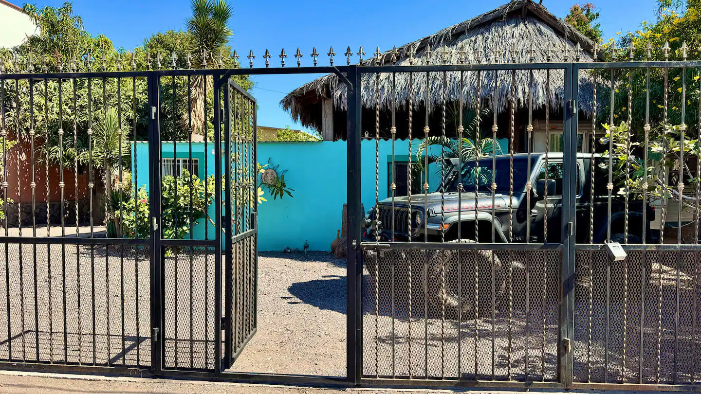 Front gate Casa del Pueblo Loreto Baja